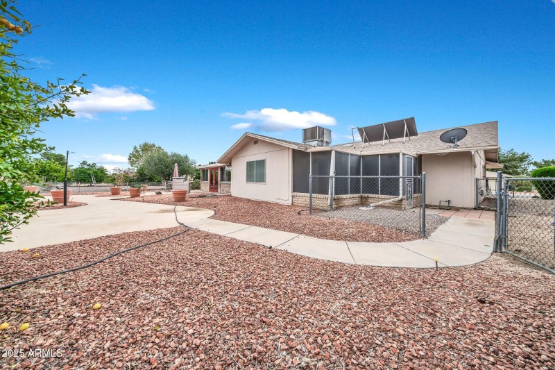 9718 W Terrace Ln-49