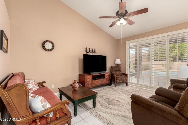 13 - Coopers Hawk 9342