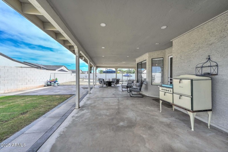 Covered Patio-Backyard2