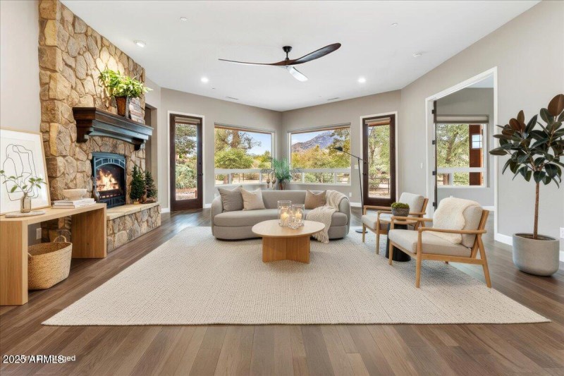 10-Living Room Virtually Staged