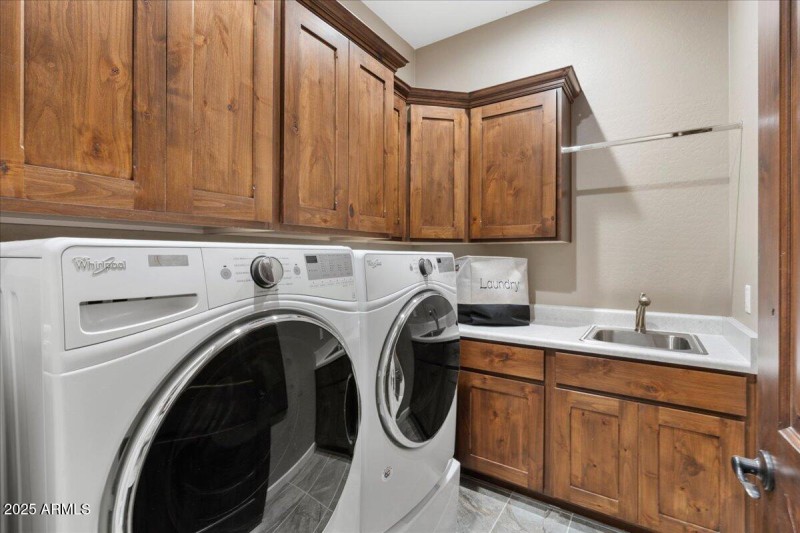 38-Laundry Room