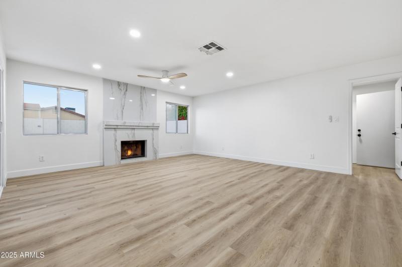 4920_W_Michigan_Ave_17