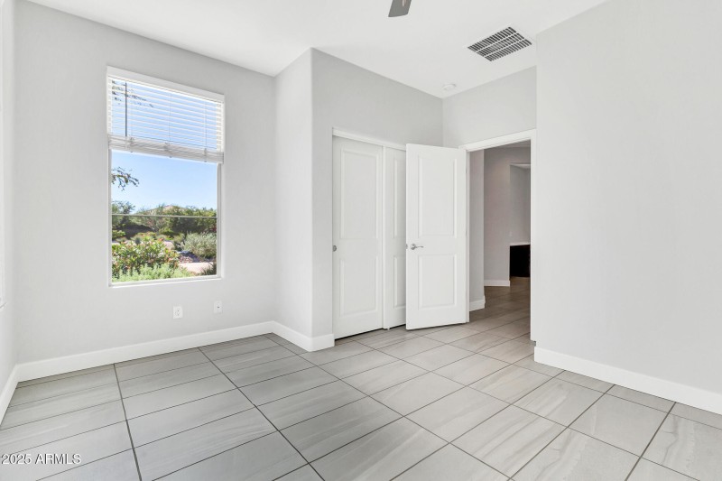 35964 N Desert Tea Dr-25_(2048)