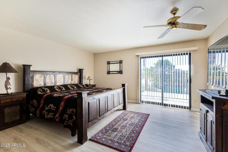 Primary suite w/ slider to deck