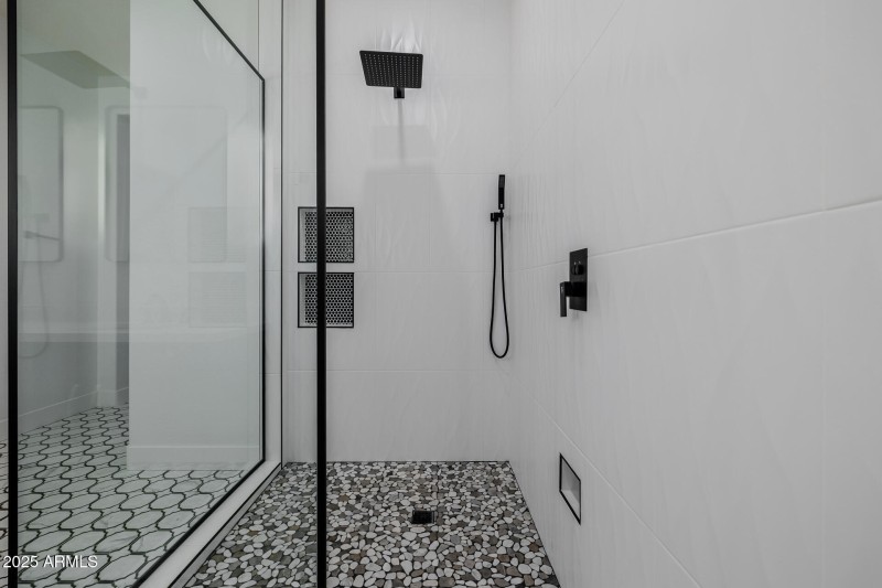 EN SUITE SHOWER