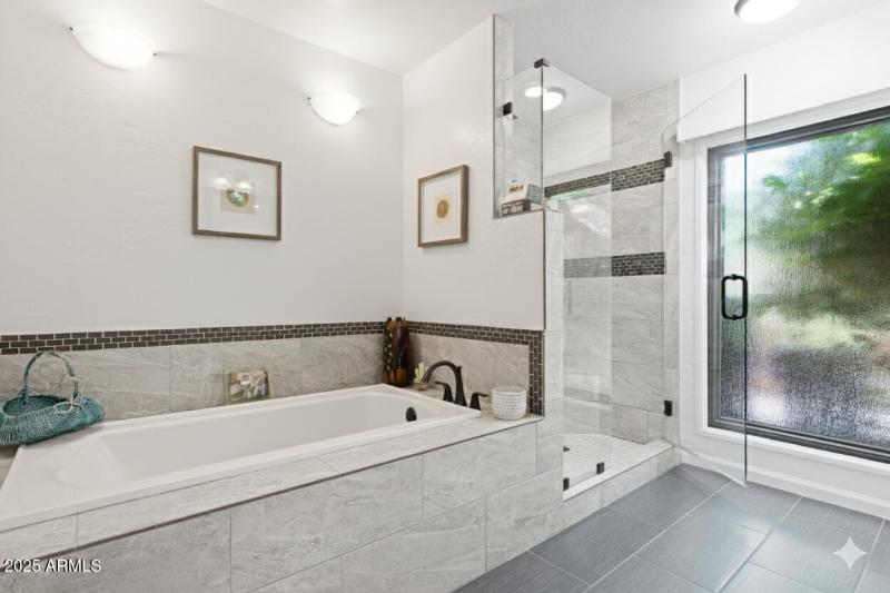 27-6839 N 18th St (27 of 55)