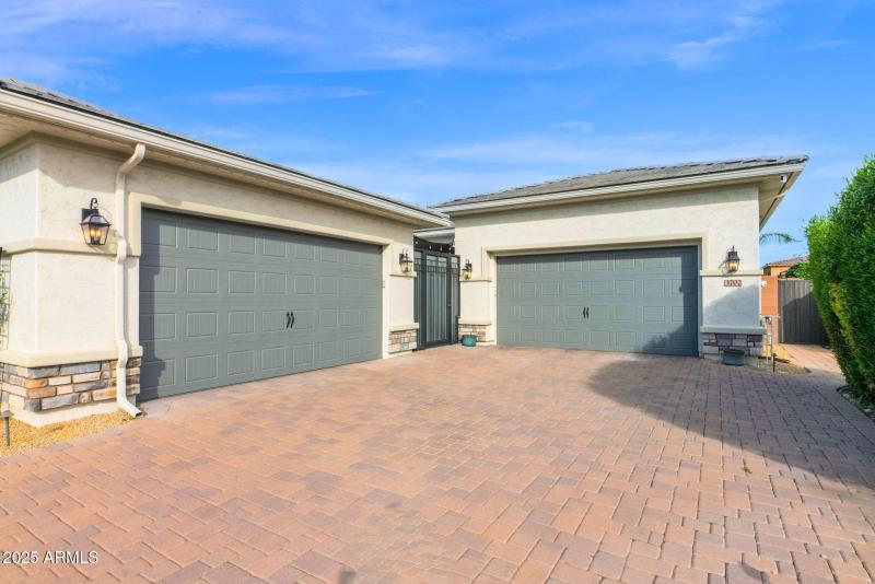 70-web-or-mls-P1382359