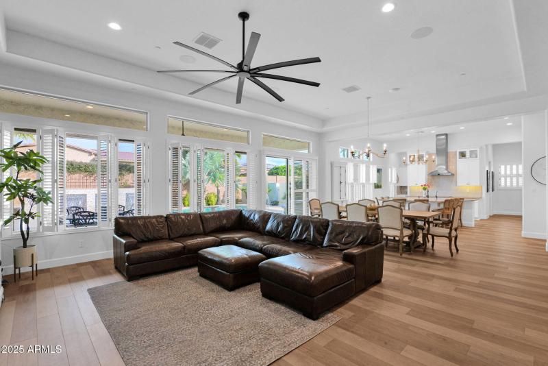 35-web-or-mls-P1382287