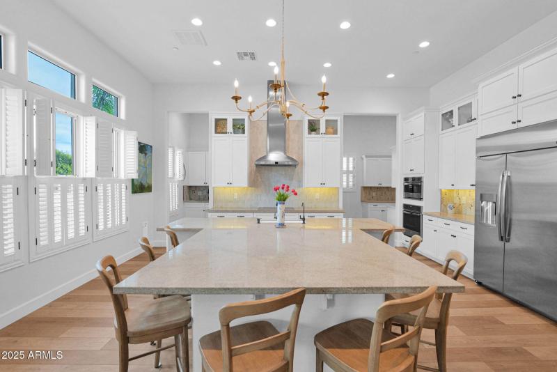 41-web-or-mls-P1382300