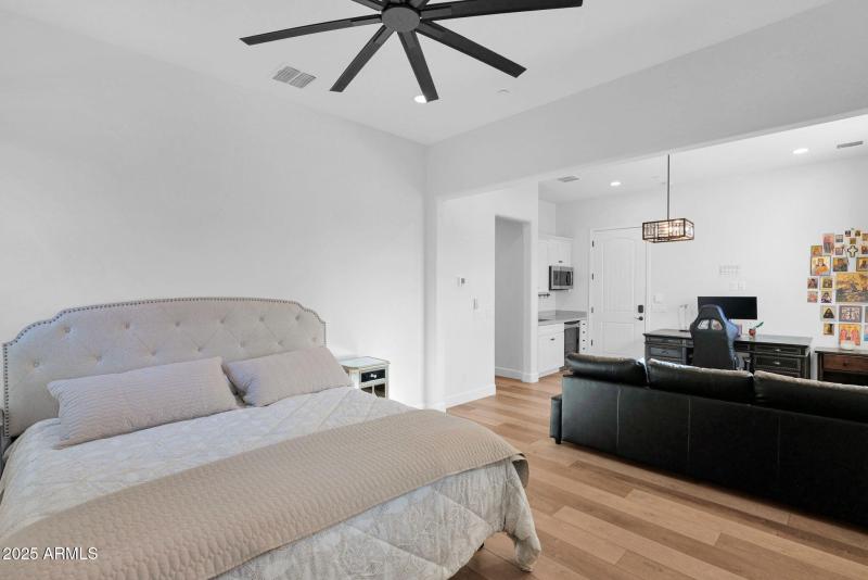 25-web-or-mls-P1372262