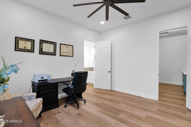 19-web-or-mls-P1372252