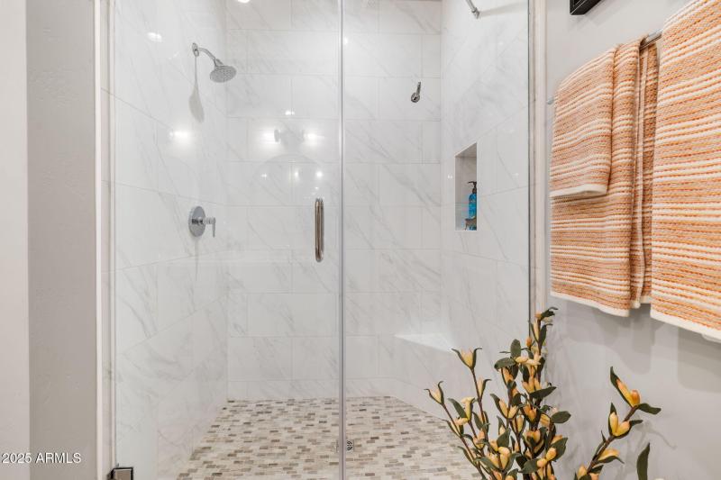 25-web-or-mls-FA9A3587