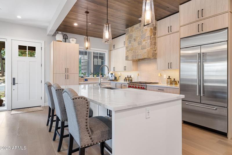 16-web-or-mls-FA9A3517