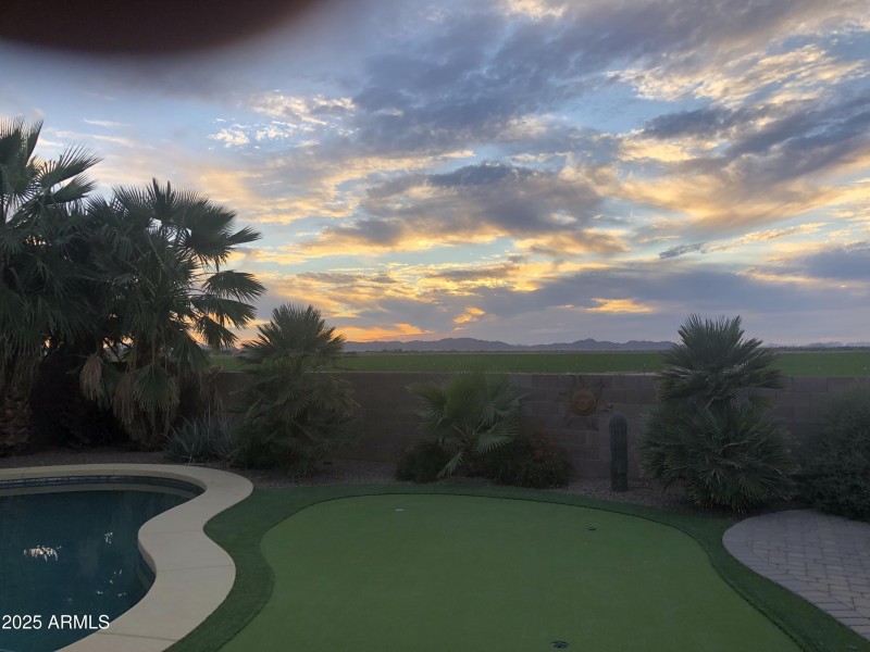 Seller Sunset Photos 2025