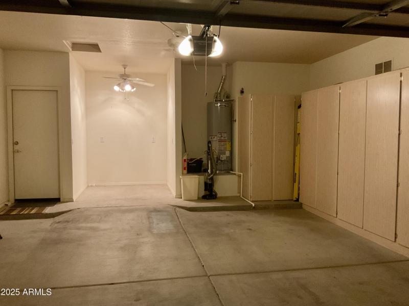 Golf Parking /Flex Area with Fan