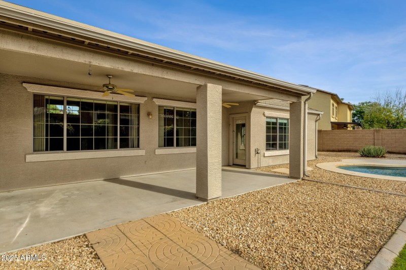 38-web-or-mls-715-e-kaibab-dr