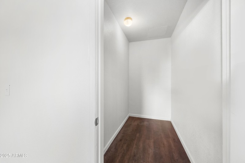 Interior - 1116 Plaza Azul-21