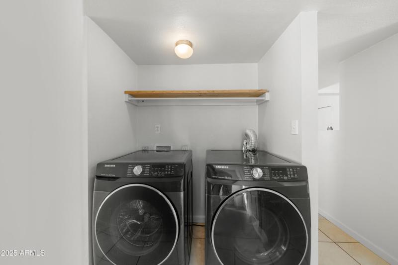 Interior - 1116 Plaza Azul-19