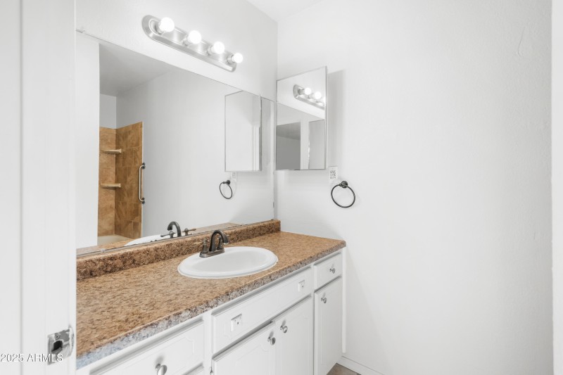 Interior - 1116 Plaza Azul-14