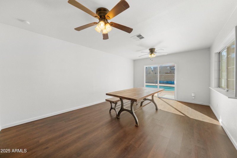 Interior - 1116 Plaza Azul-10