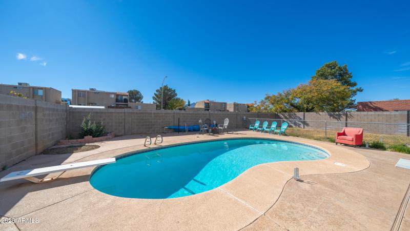 Exterior - 1116 Plaza Azul-8