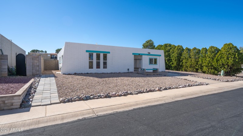 Exterior - 1116 Plaza Azul-1