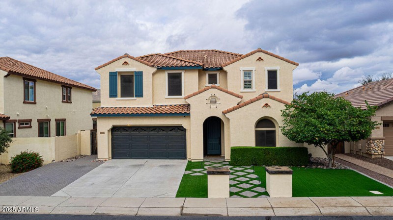 rolandst.amourfilmhouse-41