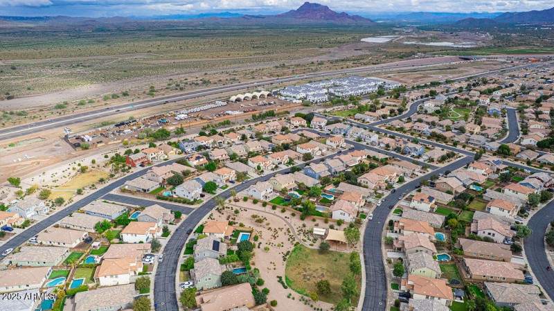 rolandst.amourfilmhouse-44