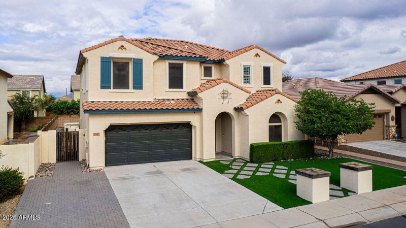 rolandst.amourfilmhouse-50