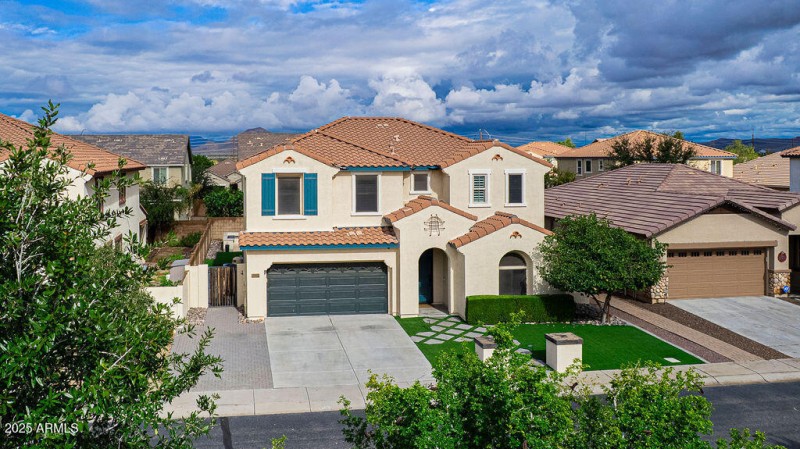 rolandst.amourfilmhouse-52