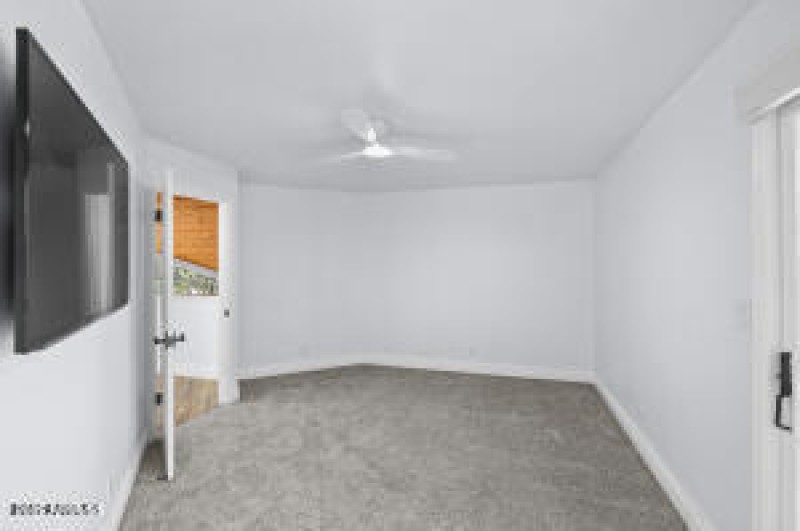 Upstairs Bed and Deck