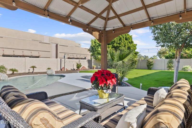 8180 W Gelding Dr Peoria - 459