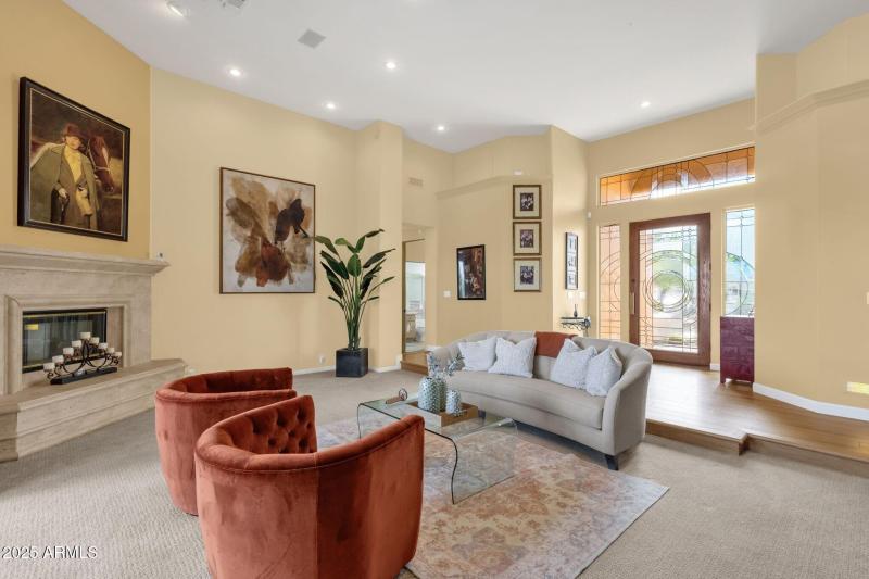 011_Living Room To Foyer