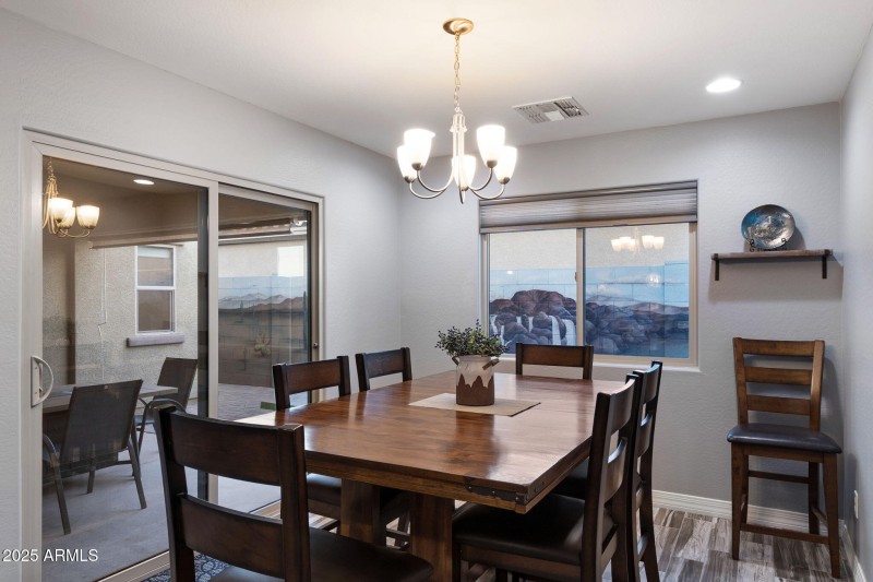 018__1755 E Mesquite Ave