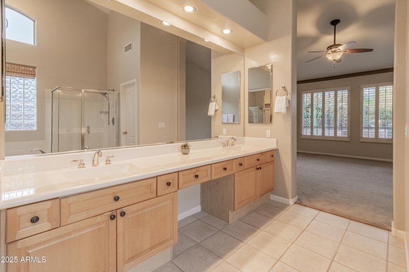 5117 E Justica St-12