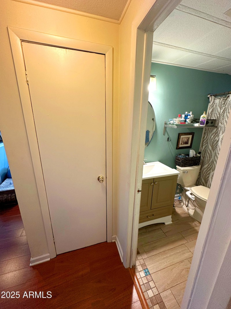 FCC3E7C4-1AAD-486C-9251-4413DE18CB15