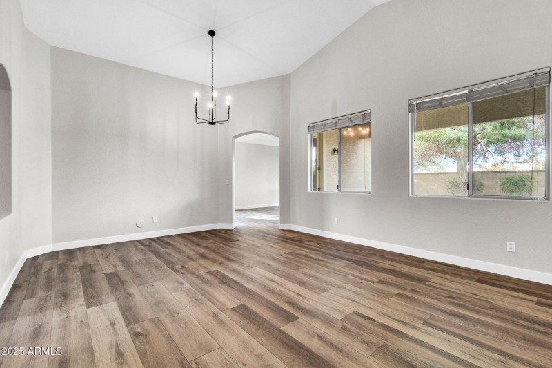 2430 S Dragoon Dr-12