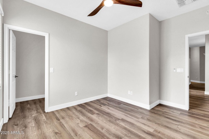 2430 S Dragoon Dr-26