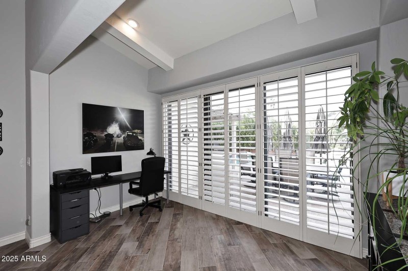 Family Room-Sitting Area