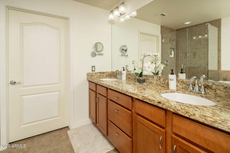 Primary Suite Bathroom