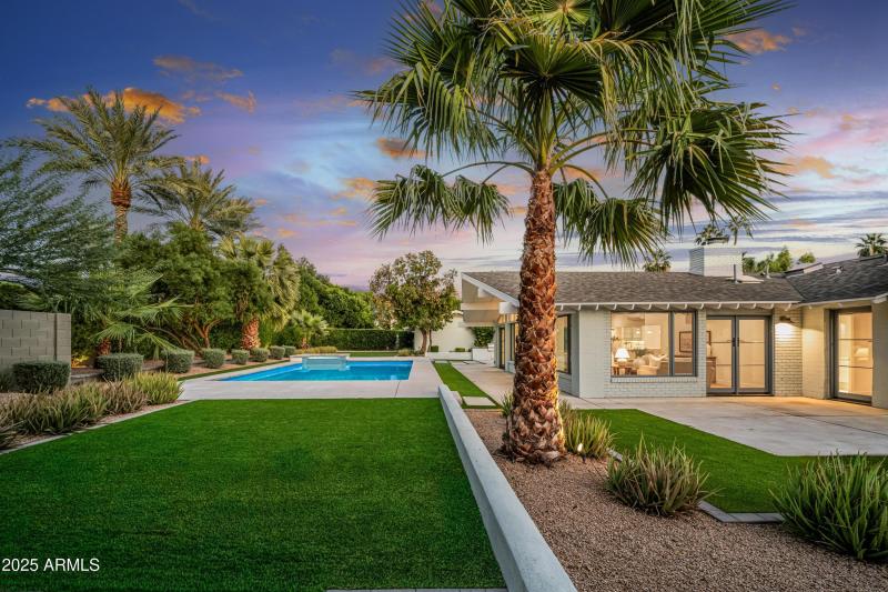 I2025111201-Twilight-4