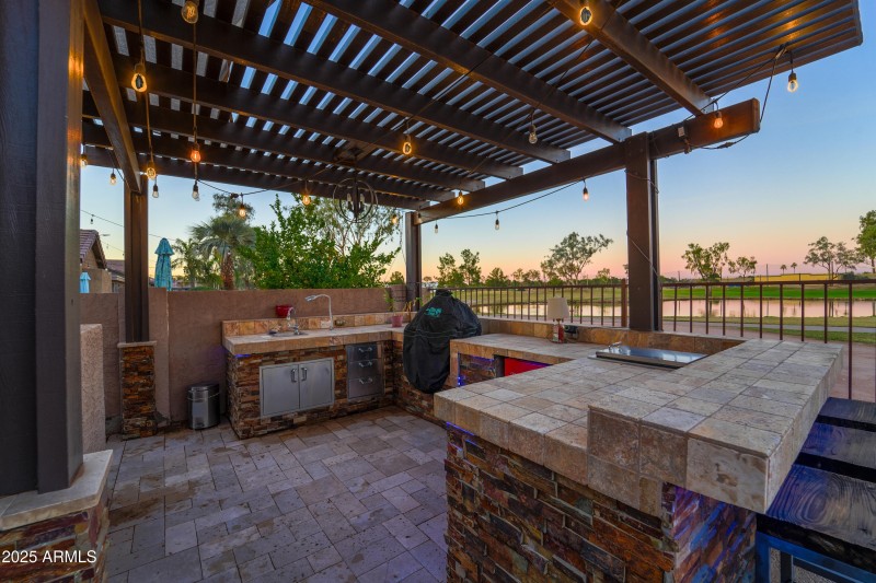 1021 S Western Skies Dr-48