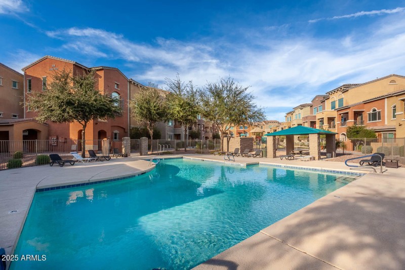 240-W-Juniper-Ave-1096-MLS-34