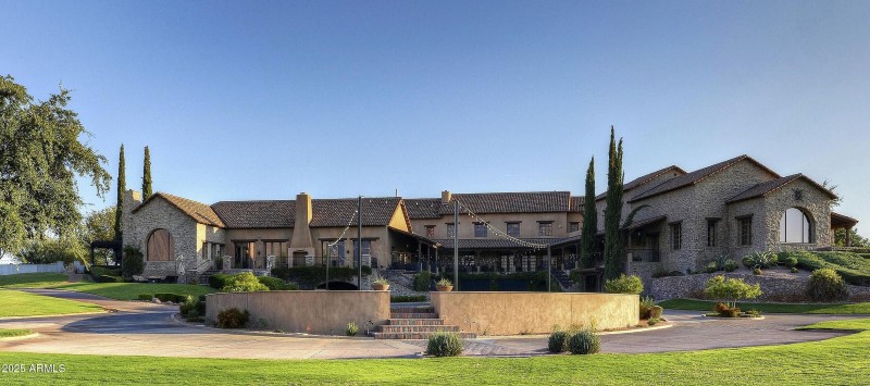 Clubhouse North Face