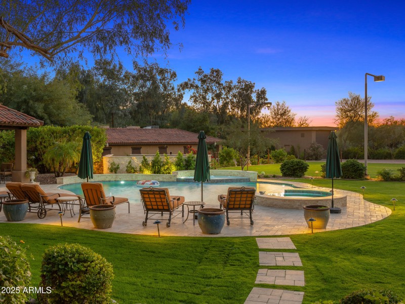 58pool and spa_twilight