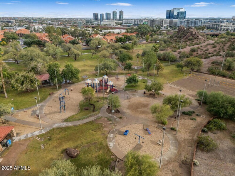 002_67-web-or-mls-53-print-dji_202511181