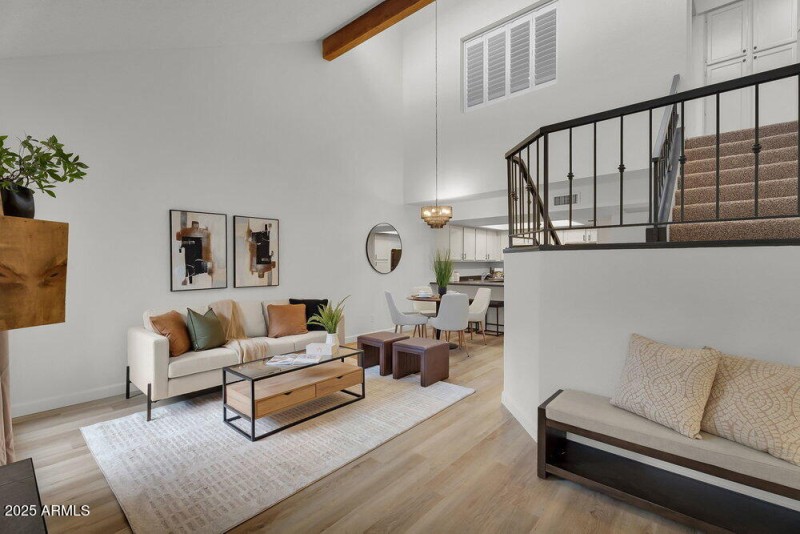 008_6-web-or-mls-6-print-college_ave-6_9