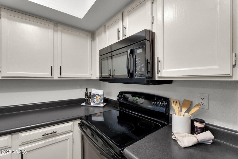 011_12-web-or-mls-12-print-college_ave-1