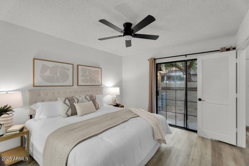 016_18-web-or-mls-18-print-college_ave-1