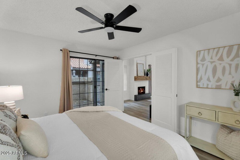 017_17-web-or-mls-17-print-college_ave-1